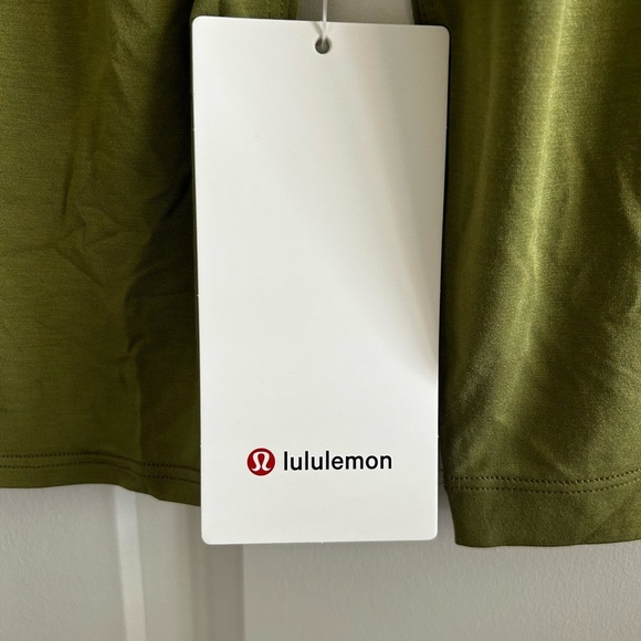 Lululemon Athletica Fitted Green Long Sleeve Tee - Picture 4 of 5